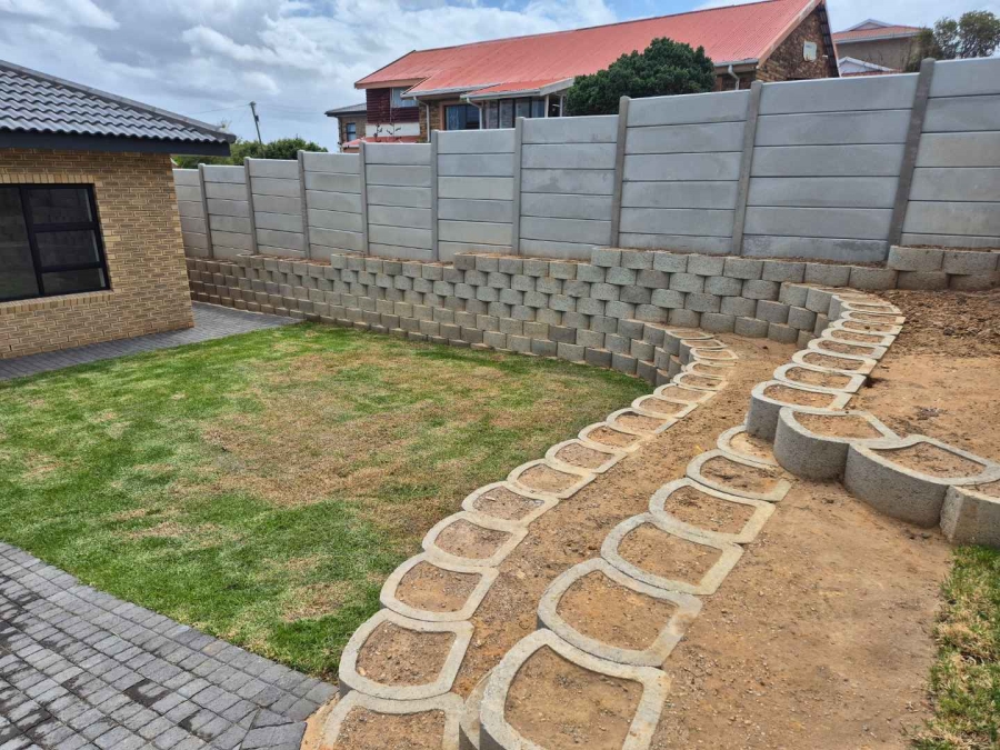 3 Bedroom Property for Sale in Dana Bay Western Cape